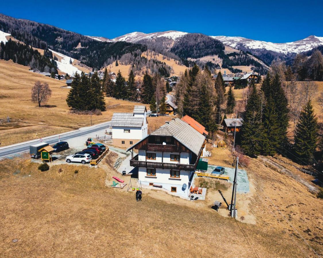 Nockalm Cottage Бад-Кляйнкірхгайм Екстер'єр фото