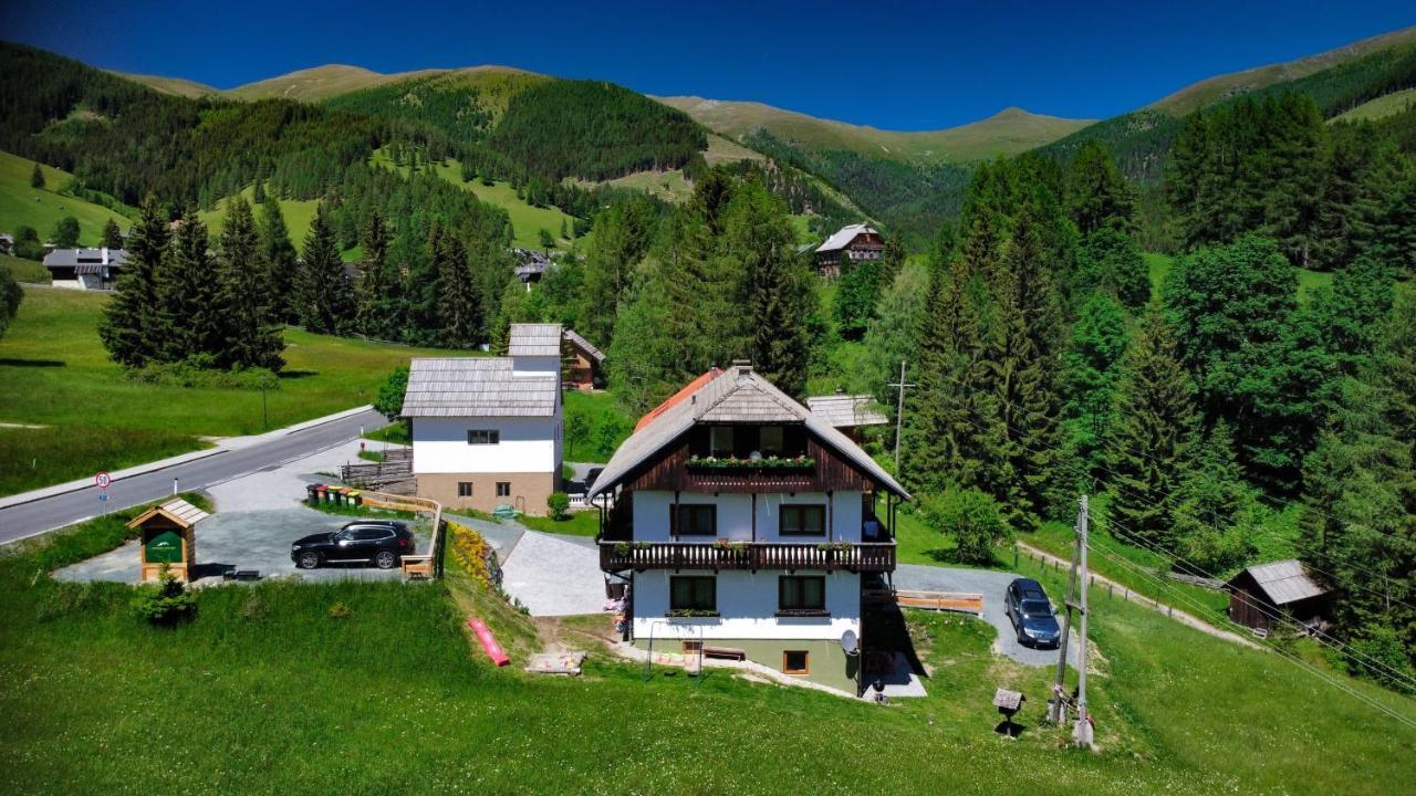 Nockalm Cottage Бад-Кляйнкірхгайм Екстер'єр фото